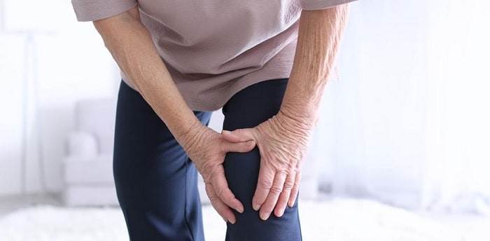 10 راه جلوگیری از صدا دادن زانو